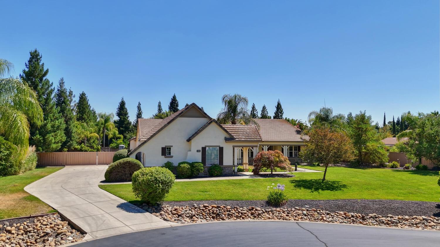 Detail Gallery Image 83 of 92 For 9896 Silvergate Ln, Elk Grove,  CA 95624 - 5 Beds | 3 Baths