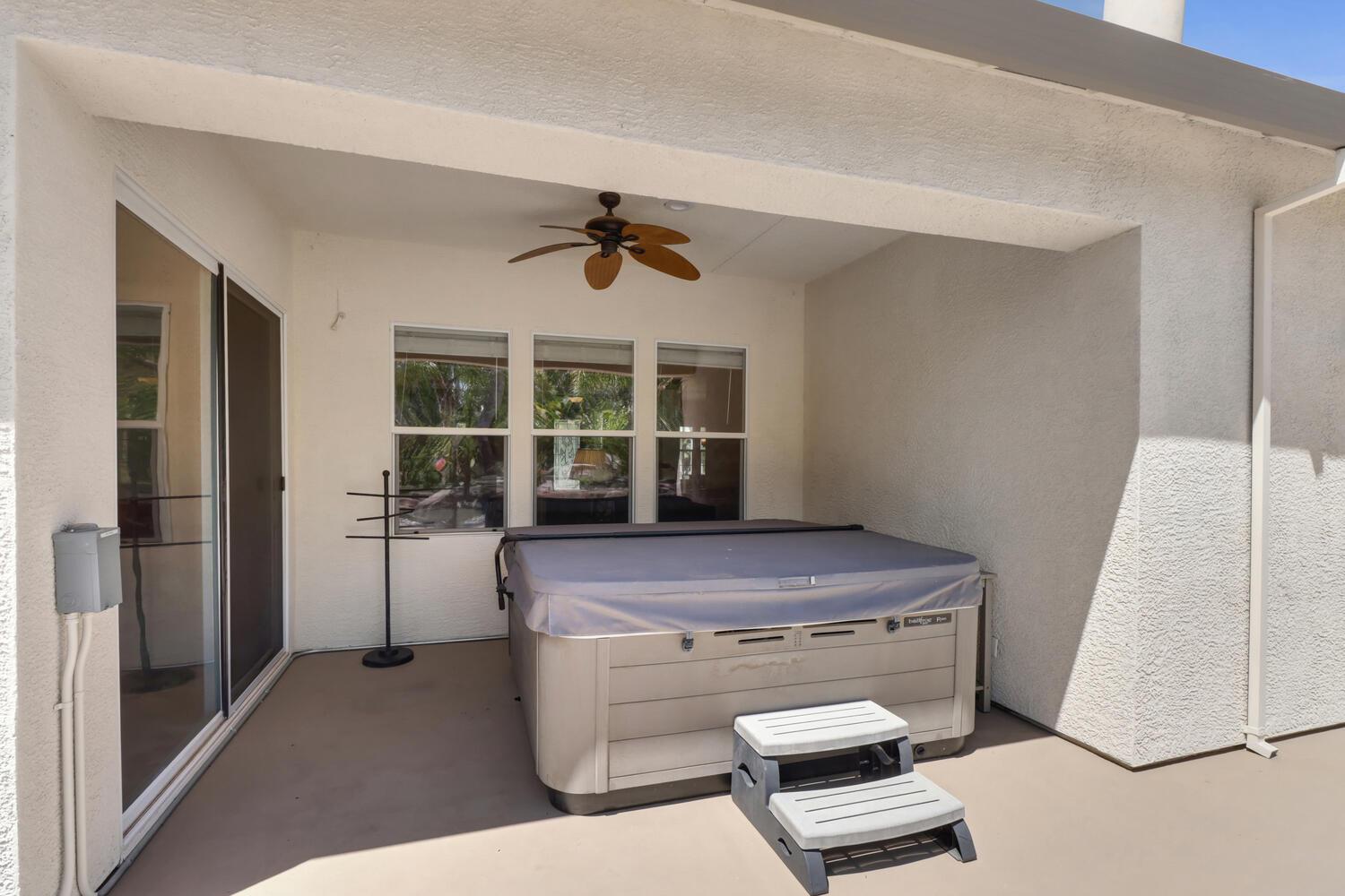Detail Gallery Image 73 of 92 For 9896 Silvergate Ln, Elk Grove,  CA 95624 - 5 Beds | 3 Baths