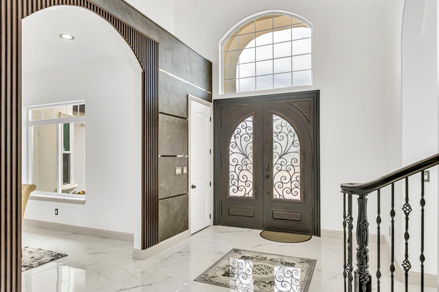 Detail Gallery Image 15 of 98 For 14537 Mira Vista Ln, Lockeford,  CA 95237 - 7 Beds | 4/1 Baths
