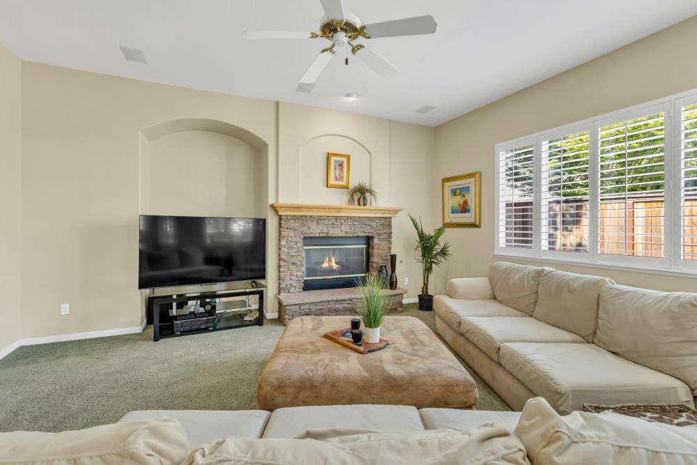 Detail Gallery Image 20 of 64 For 9688 Pasture Rose Ct, Elk Grove,  CA 95624 - 3 Beds | 2/1 Baths