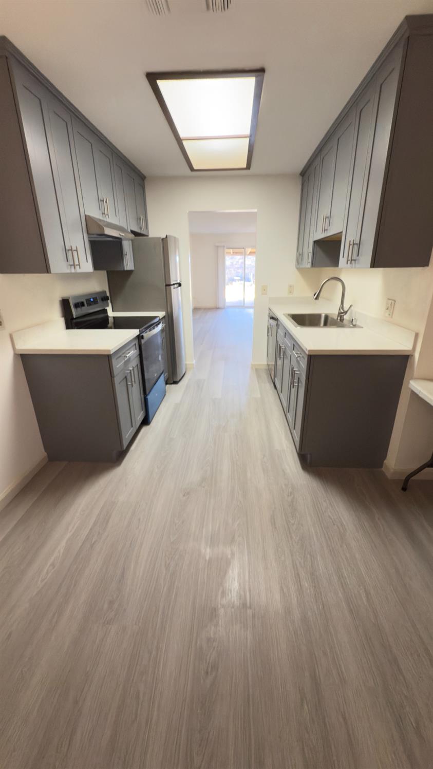 Detail Gallery Image 6 of 23 For 8263 Union House Way, Sacramento,  CA 95823 - 2 Beds | 1/1 Baths