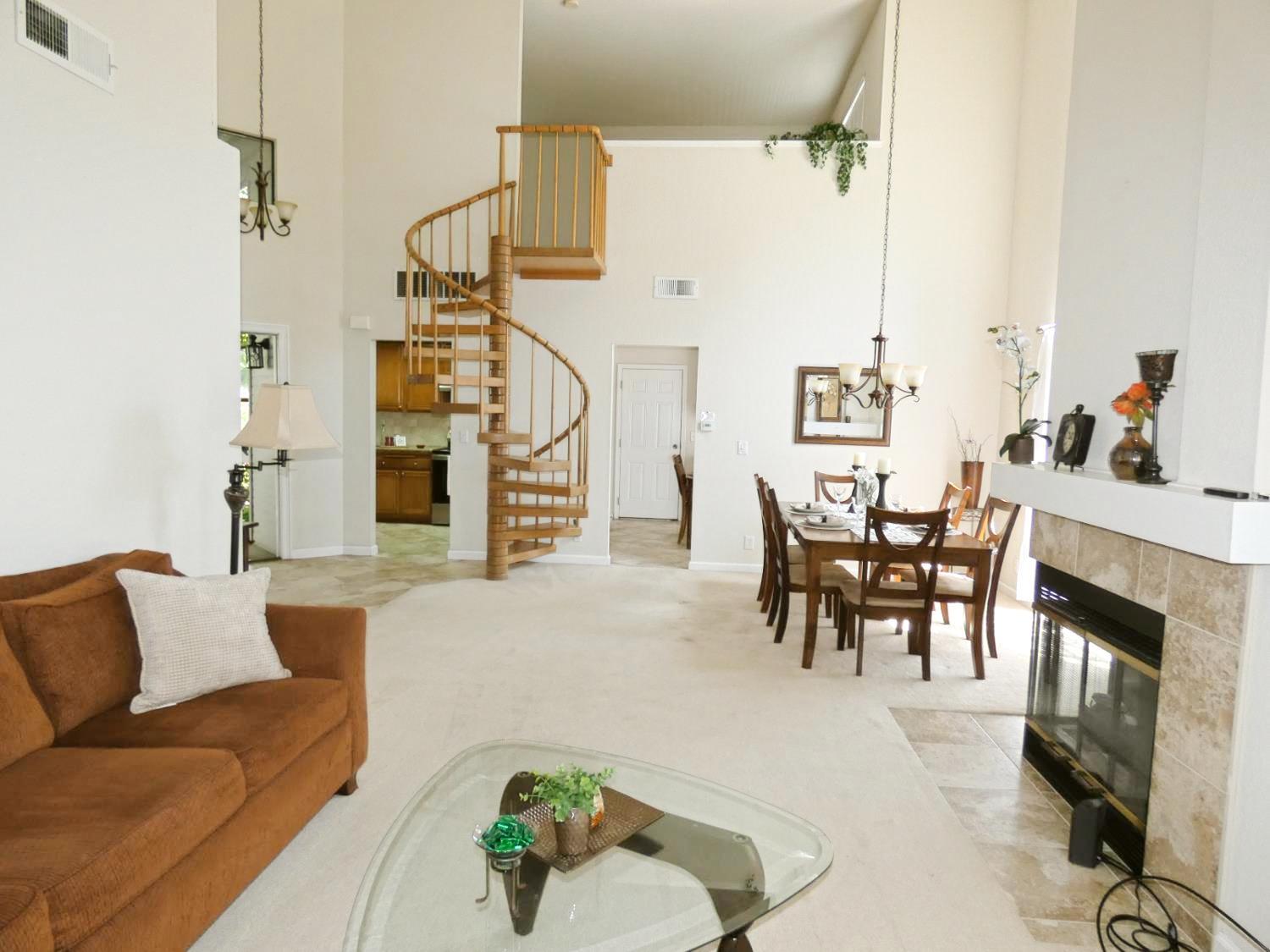 Detail Gallery Image 3 of 36 For 1960 Rheem, Pleasanton,  CA 94588 - 2 Beds | 2 Baths