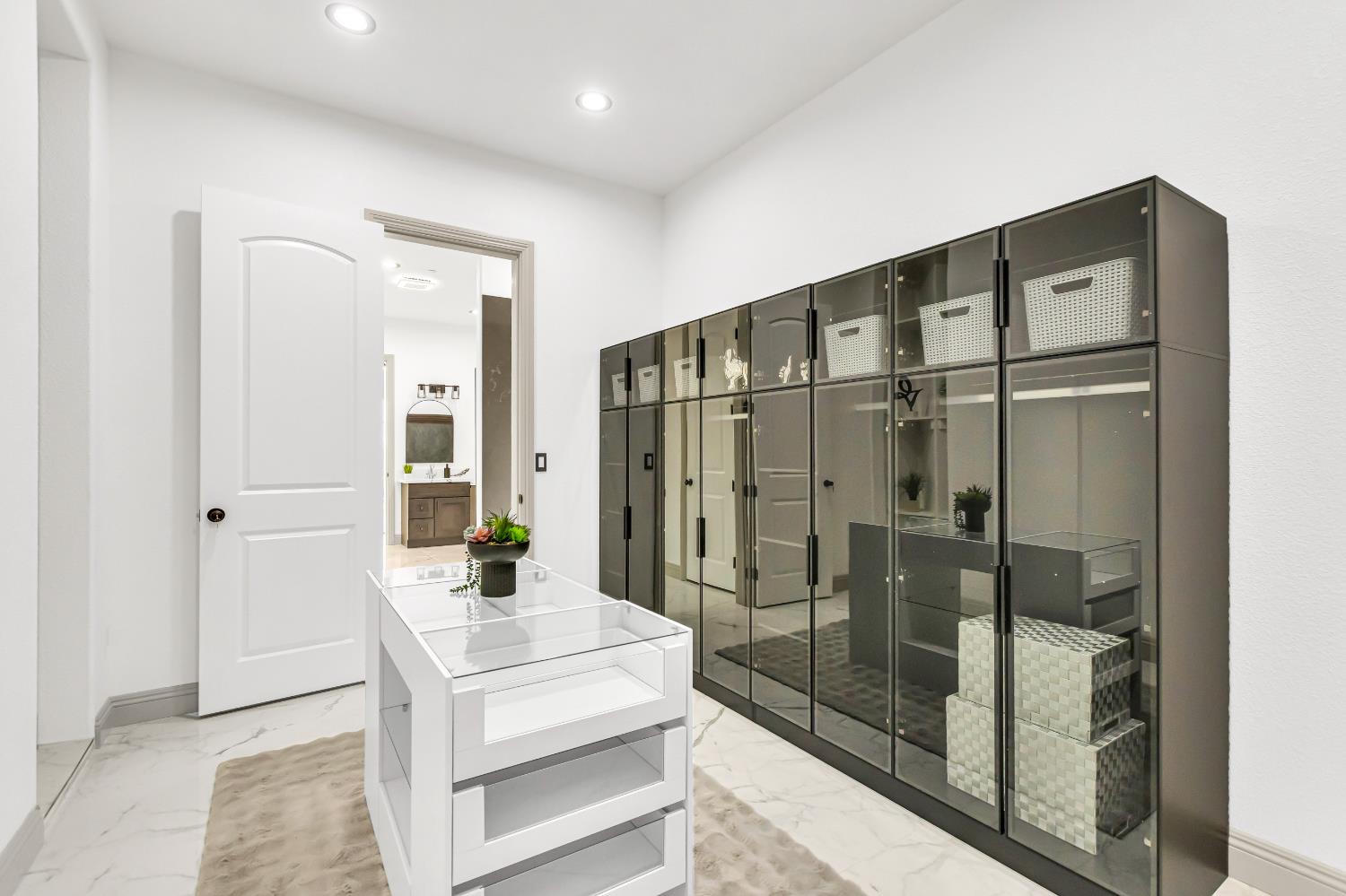 Detail Gallery Image 53 of 98 For 14537 Mira Vista Ln, Lockeford,  CA 95237 - 7 Beds | 4/1 Baths