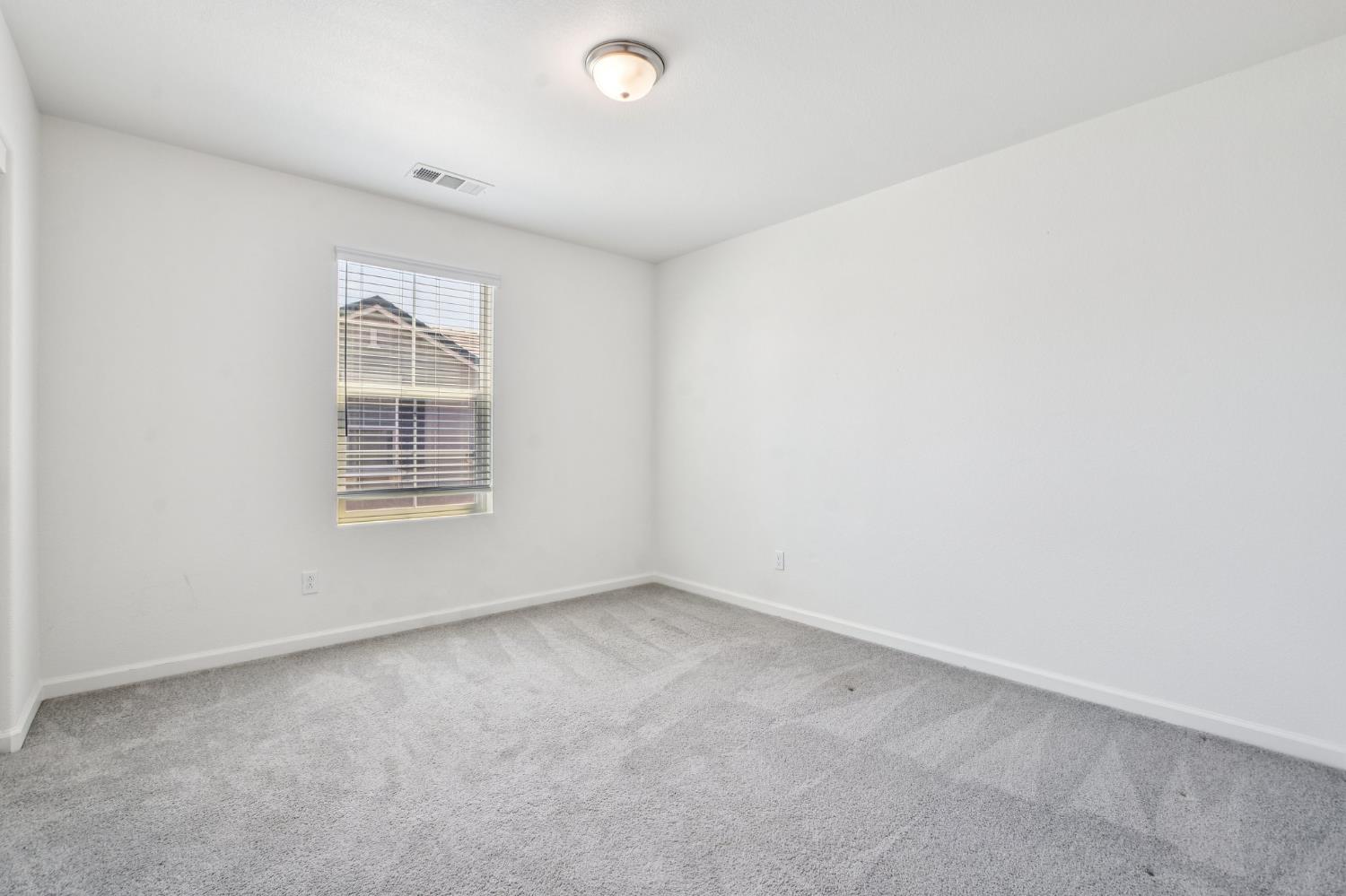 Detail Gallery Image 17 of 25 For 8205 Kramer Ranch Ln, Elk Grove,  CA 95758 - 3 Beds | 2/1 Baths