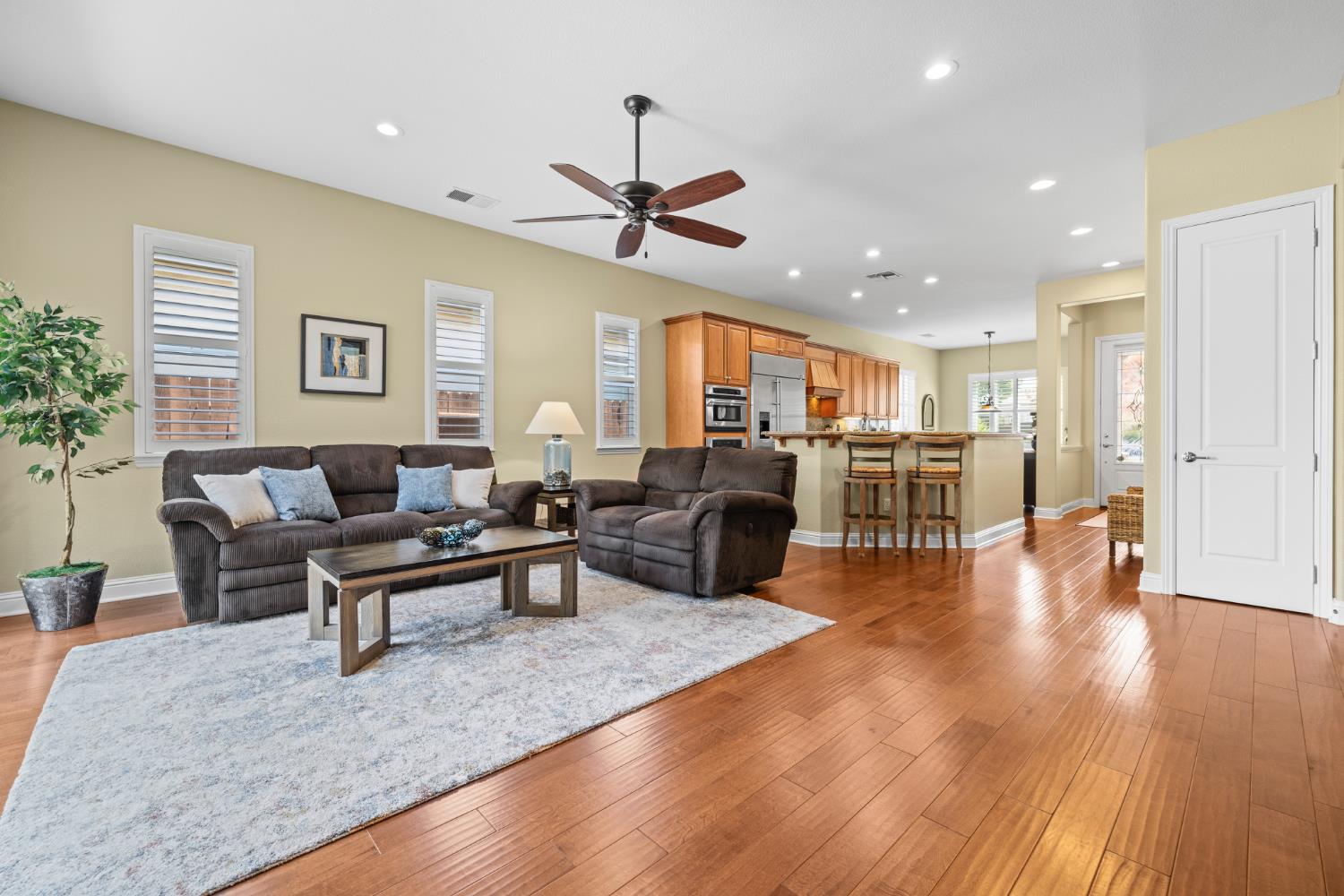 Detail Gallery Image 15 of 32 For 2016 Penstone Loop, Roseville,  CA 95747 - 3 Beds | 2 Baths