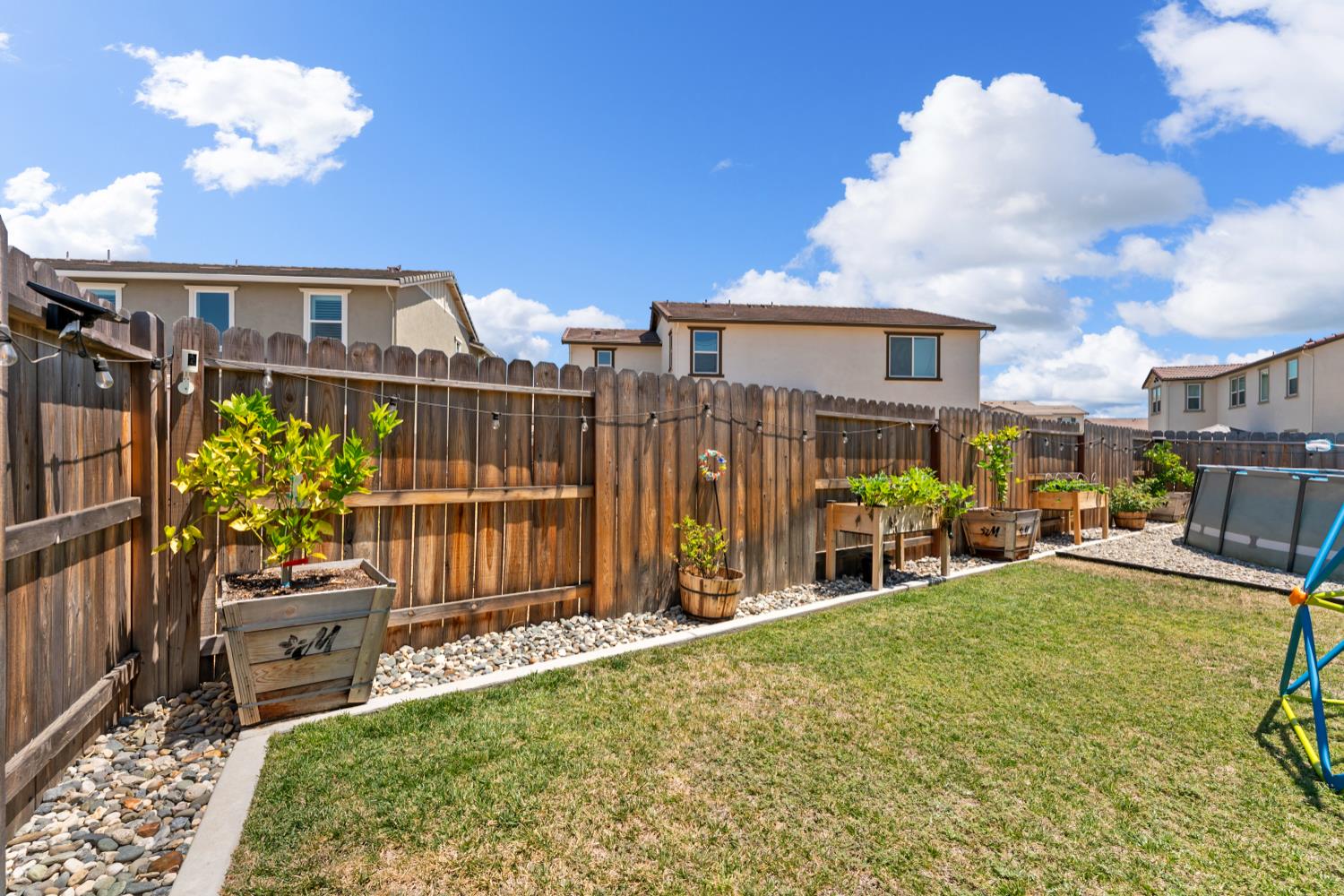 Detail Gallery Image 78 of 83 For 2073 Challenger Way, Roseville,  CA 95747 - 4 Beds | 3/1 Baths