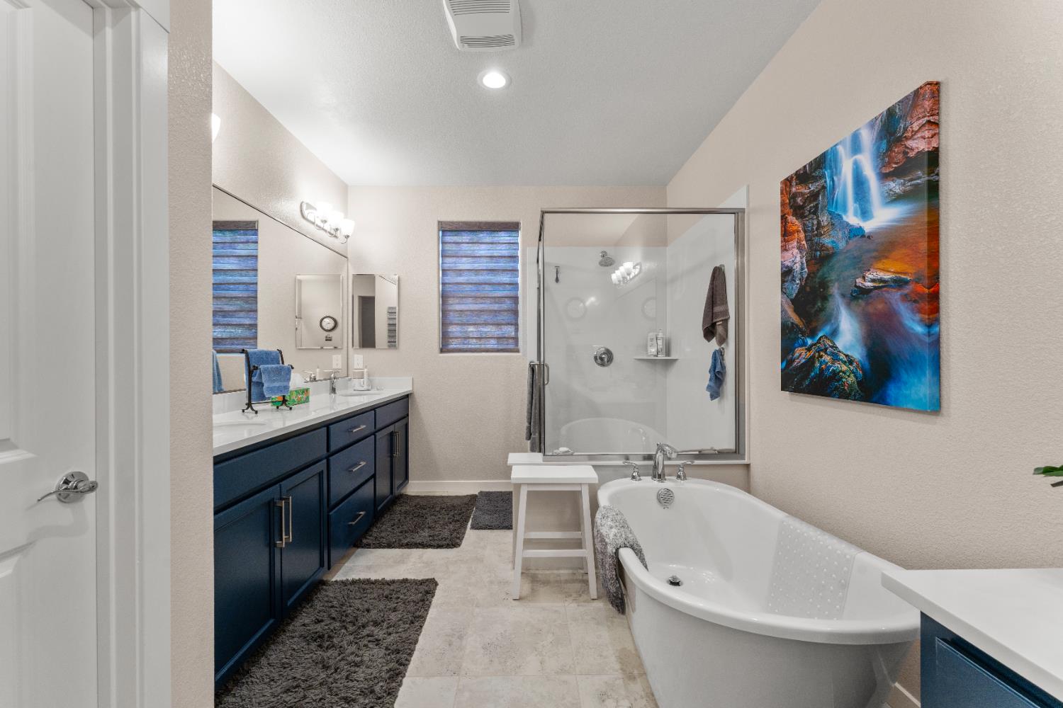 Detail Gallery Image 18 of 37 For 4363 Borderlands Dr, Rancho Cordova,  CA 95742 - 3 Beds | 3 Baths