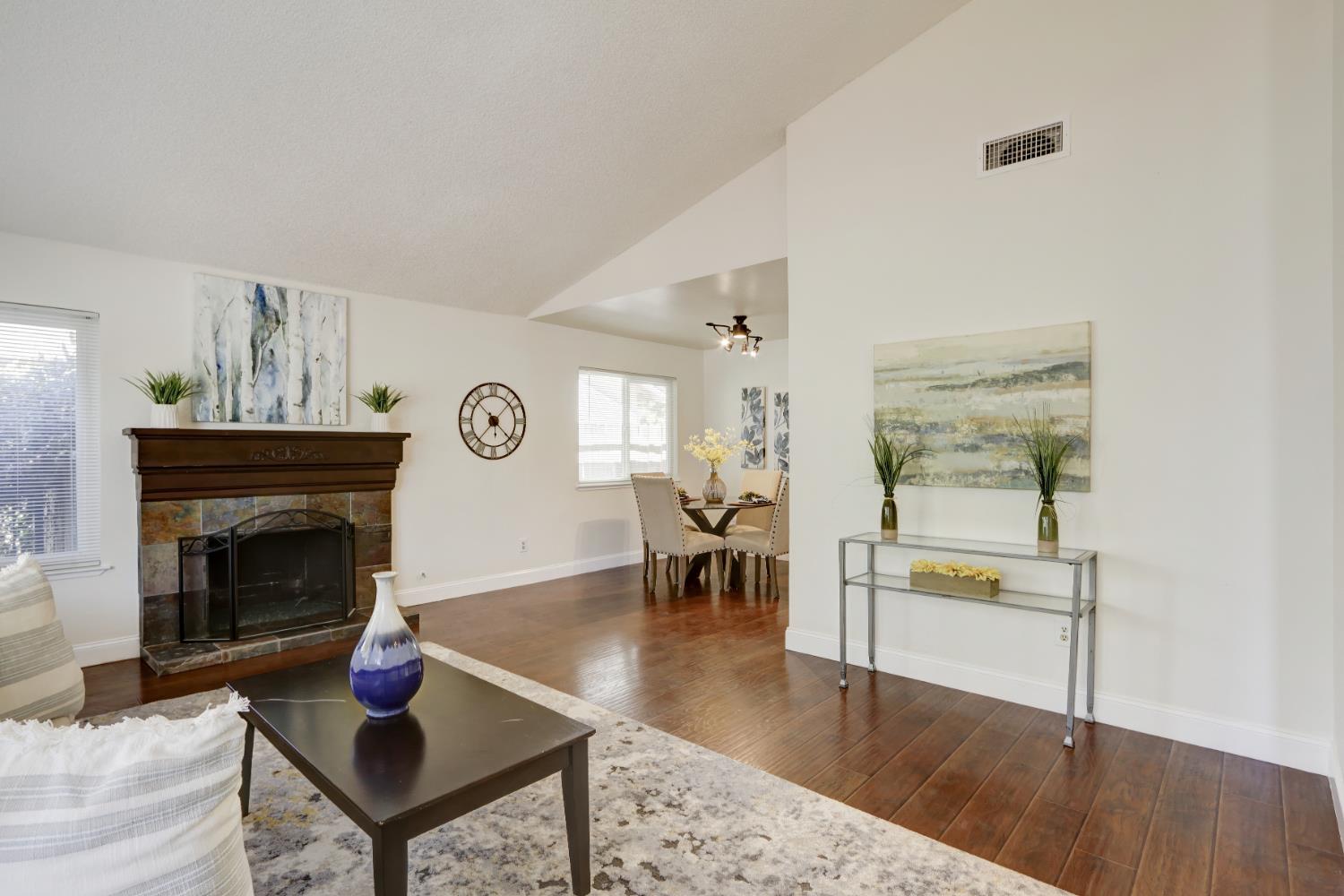 Detail Gallery Image 15 of 48 For 9013 Meadowsweet Way, Elk Grove,  CA 95624 - 4 Beds | 2 Baths