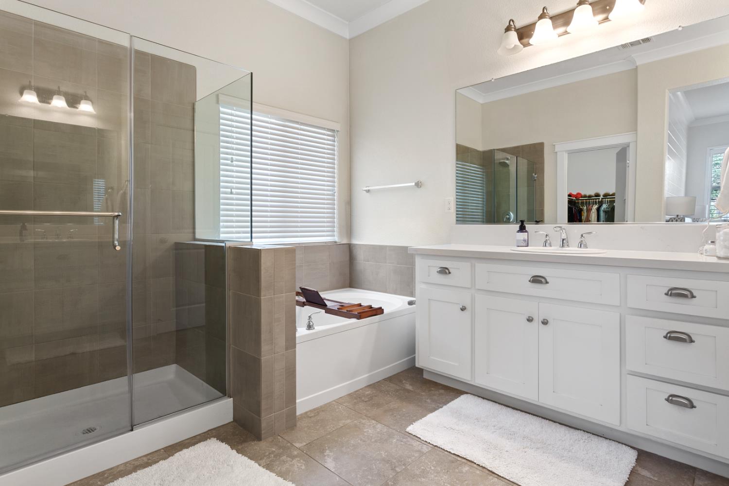 Detail Gallery Image 20 of 24 For 3001 Oak Trail Way, Roseville,  CA 95747 - 3 Beds | 3 Baths