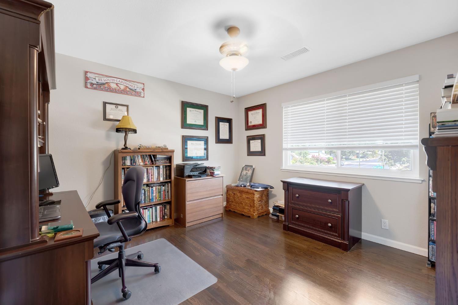 Detail Gallery Image 24 of 31 For 700 Fairview Dr, Woodland,  CA 95695 - 4 Beds | 2/1 Baths