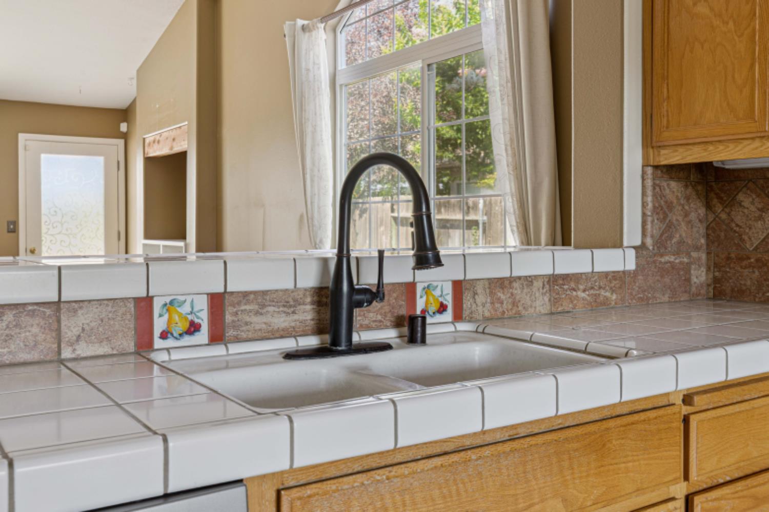Detail Gallery Image 6 of 29 For 1457 Quiet Ct, Merced,  CA 95340 - 3 Beds | 2 Baths