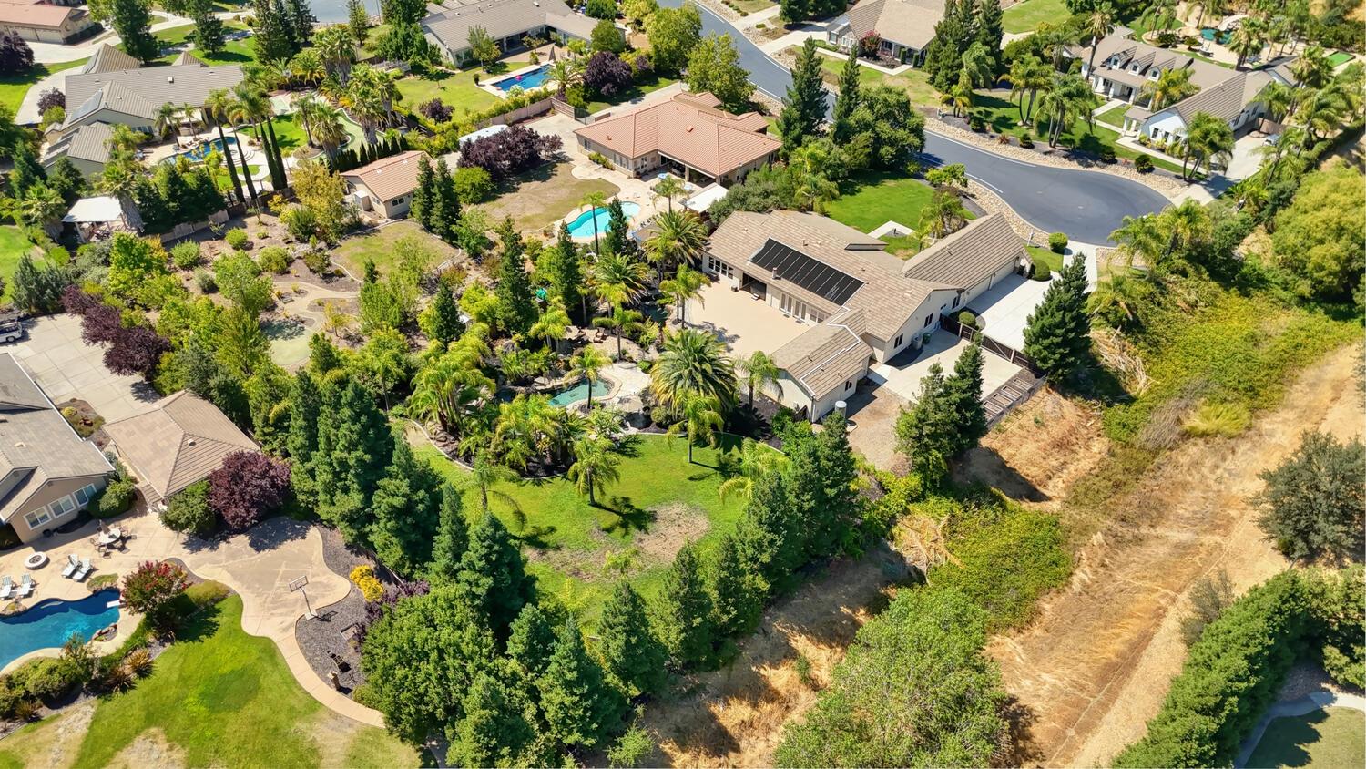 Detail Gallery Image 89 of 92 For 9896 Silvergate Ln, Elk Grove,  CA 95624 - 5 Beds | 3 Baths