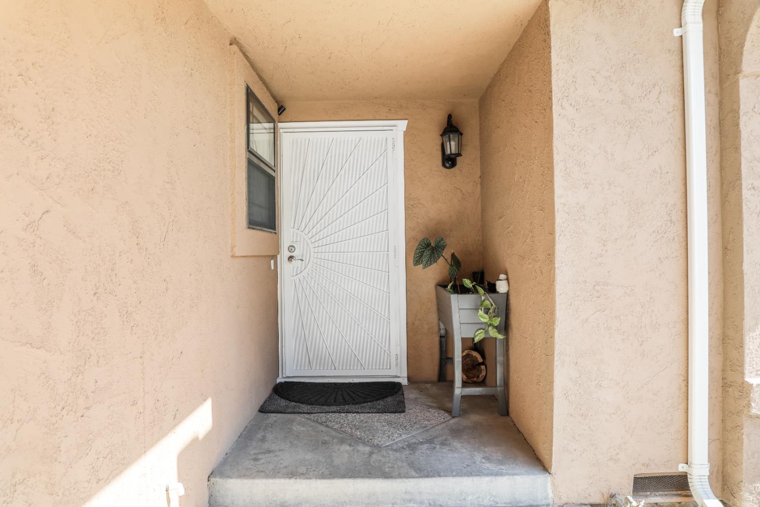 Detail Gallery Image 6 of 37 For 318 Portola Way, Tracy,  CA 95376 - 3 Beds | 2 Baths