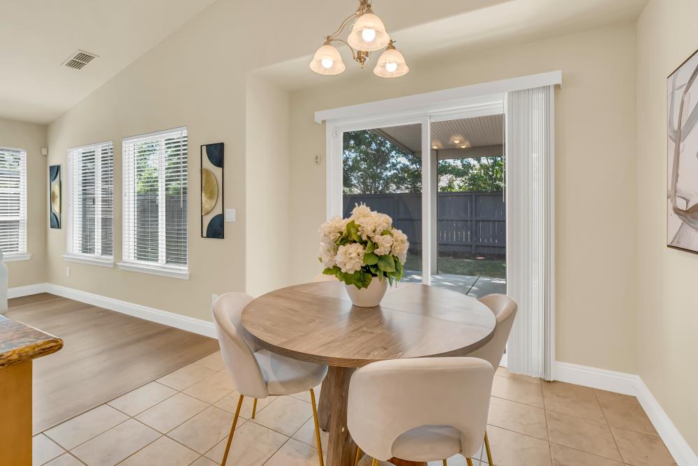 Detail Gallery Image 18 of 53 For 11772 Lilac Canyon Ct, Rancho Cordova,  CA 95742 - 4 Beds | 3 Baths