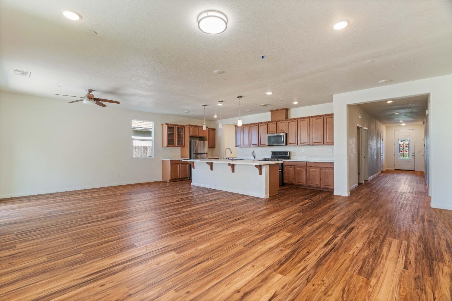 Detail Gallery Image 9 of 26 For 3760 Orbison Ln, Stockton,  CA 95212 - 4 Beds | 3 Baths
