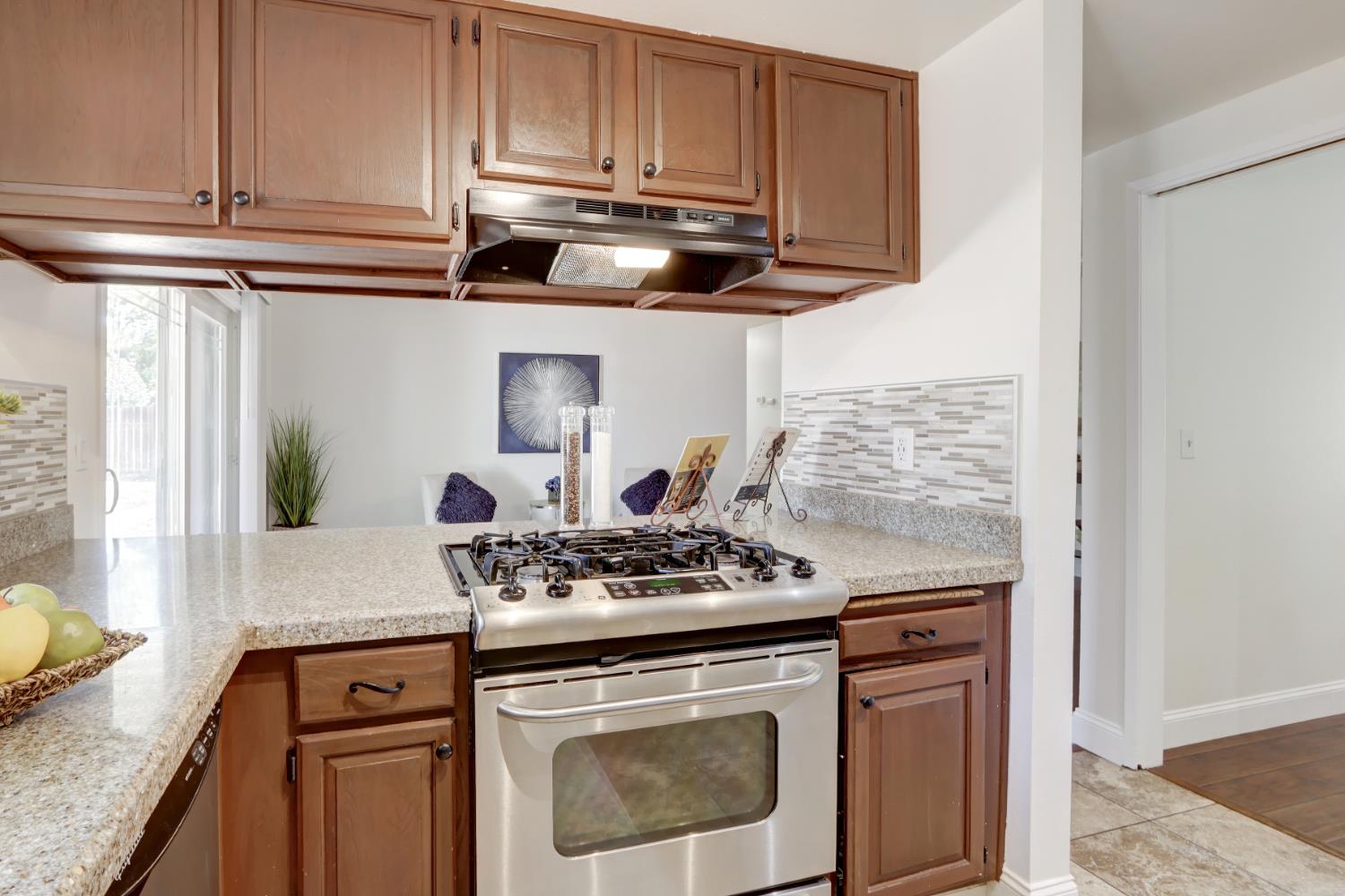 Detail Gallery Image 26 of 48 For 9013 Meadowsweet Way, Elk Grove,  CA 95624 - 4 Beds | 2 Baths