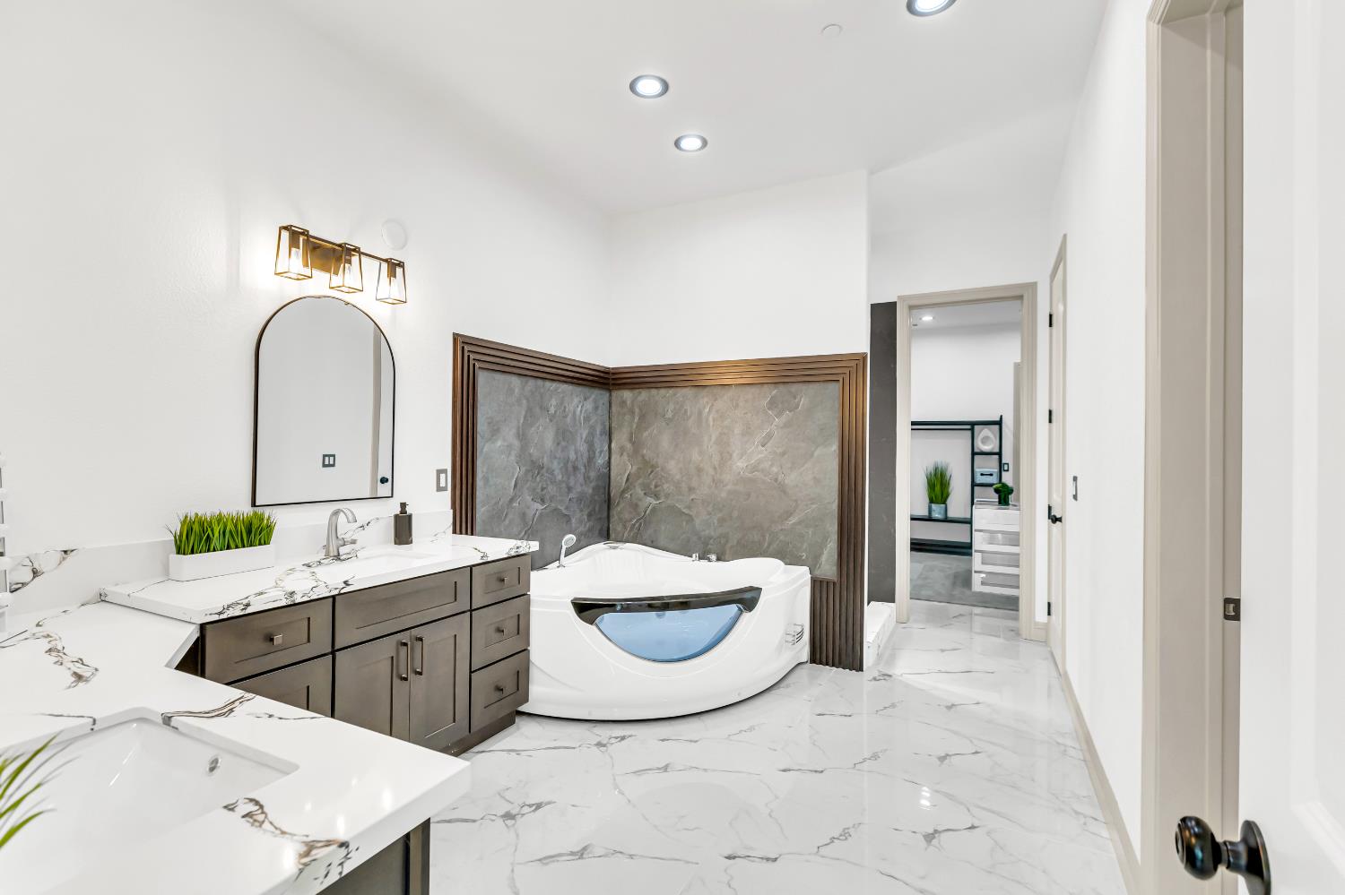 Detail Gallery Image 46 of 98 For 14537 Mira Vista Ln, Lockeford,  CA 95237 - 7 Beds | 4/1 Baths