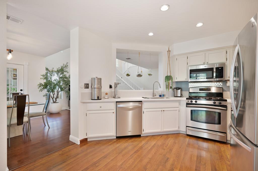 Detail Gallery Image 7 of 36 For 508 Pemberton Ln, Folsom,  CA 95630 - 3 Beds | 2/1 Baths