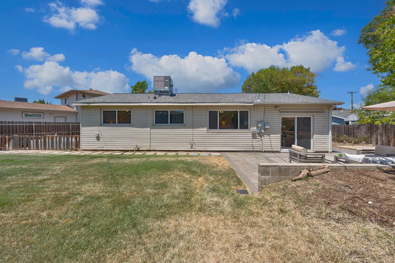 Detail Gallery Image 26 of 32 For 7712 Hyssop Ct, Citrus Heights,  CA 95621 - 3 Beds | 1 Baths