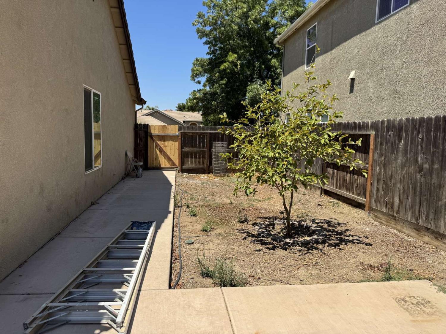 Detail Gallery Image 25 of 41 For 328 Sunburst St, Los Banos,  CA 93635 - 3 Beds | 2 Baths