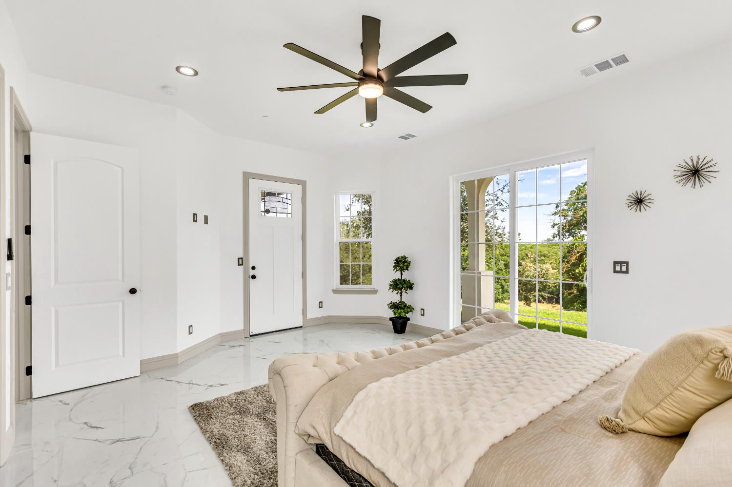 Detail Gallery Image 44 of 98 For 14537 Mira Vista Ln, Lockeford,  CA 95237 - 7 Beds | 4/1 Baths