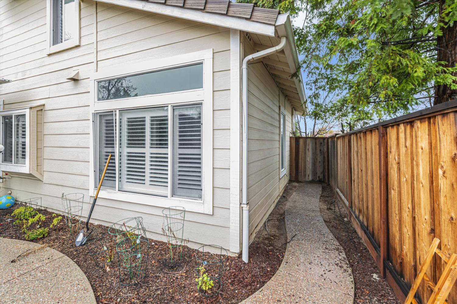Detail Gallery Image 29 of 31 For 4864 Belford Peak Way, Antioch,  CA 94531 - 4 Beds | 3 Baths