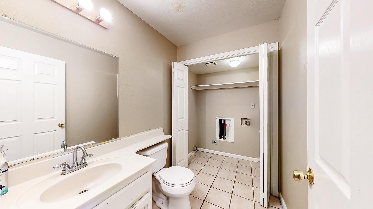 Detail Gallery Image 16 of 41 For 2334 Santos St, Dos Palos,  CA 93620 - 4 Beds | 2/5 Baths