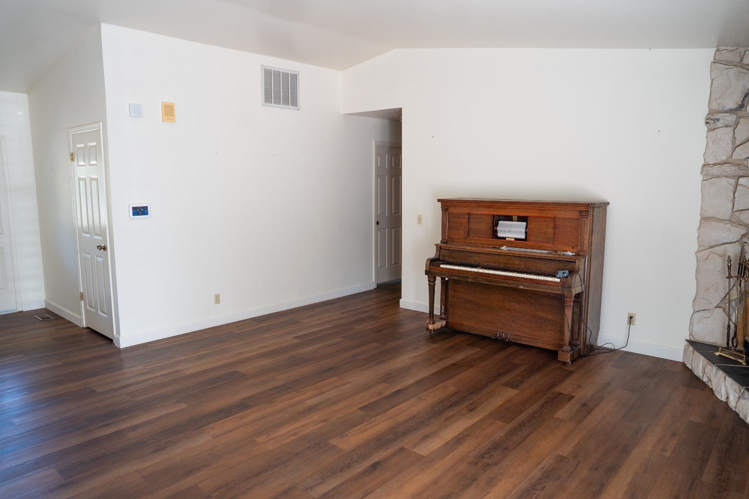 Detail Gallery Image 60 of 78 For 16939 Norlene Way, Grass Valley,  CA 95949 - 3 Beds | 2/1 Baths