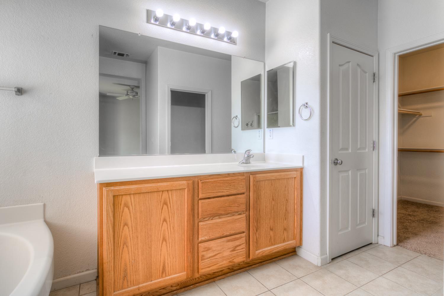 Detail Gallery Image 21 of 44 For 4124 Wood Spice Way, Rancho Cordova,  CA 95742 - 3 Beds | 2 Baths