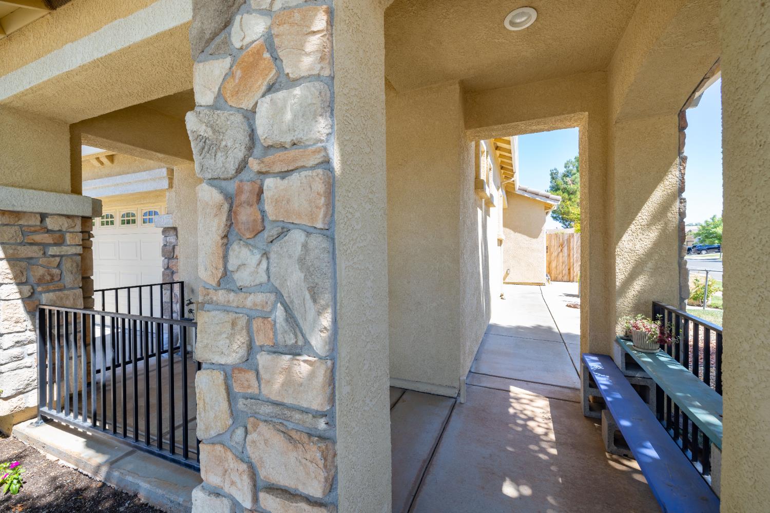 Detail Gallery Image 9 of 66 For 12241 Conservancy Way, Rancho Cordova,  CA 95742 - 3 Beds | 2 Baths