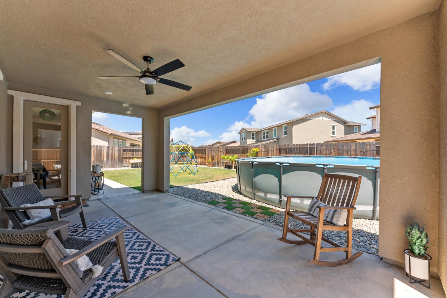 Detail Gallery Image 70 of 83 For 2073 Challenger Way, Roseville,  CA 95747 - 4 Beds | 3/1 Baths