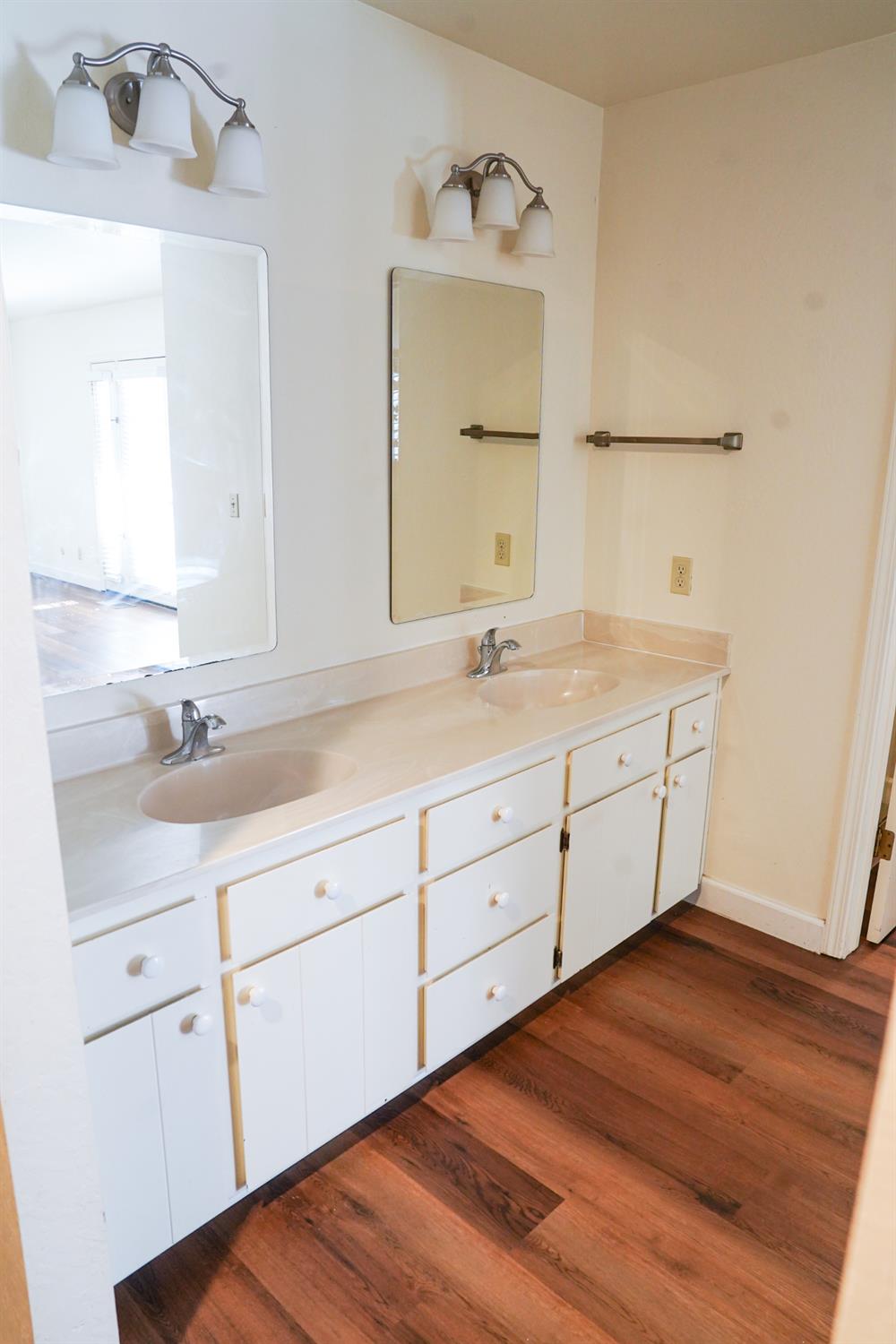 Detail Gallery Image 34 of 78 For 16939 Norlene Way, Grass Valley,  CA 95949 - 3 Beds | 2/1 Baths