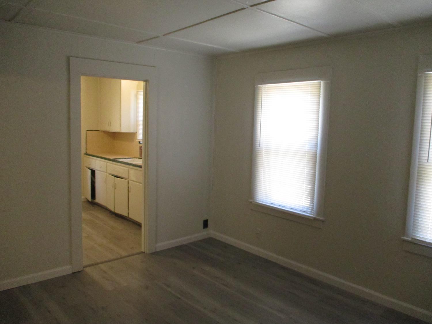 Detail Gallery Image 3 of 14 For 339 W 6th St, Stockton,  CA 95206 - 1 Beds | 1 Baths