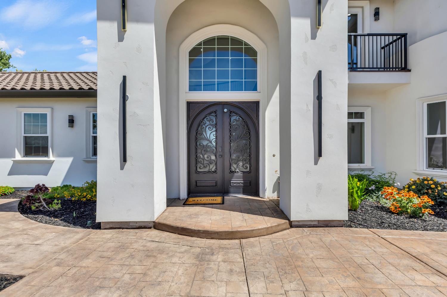 Detail Gallery Image 8 of 98 For 14537 Mira Vista Ln, Lockeford,  CA 95237 - 7 Beds | 4/1 Baths