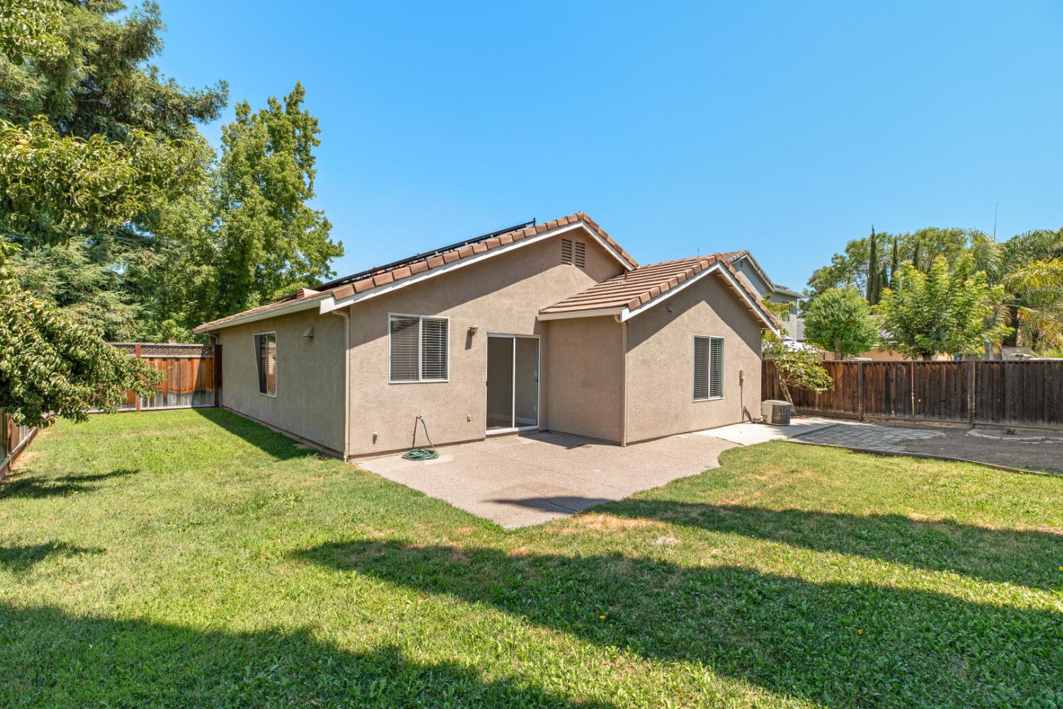 Detail Gallery Image 27 of 31 For 1566 Parkside Ct, Tracy,  CA 95376 - 3 Beds | 2 Baths