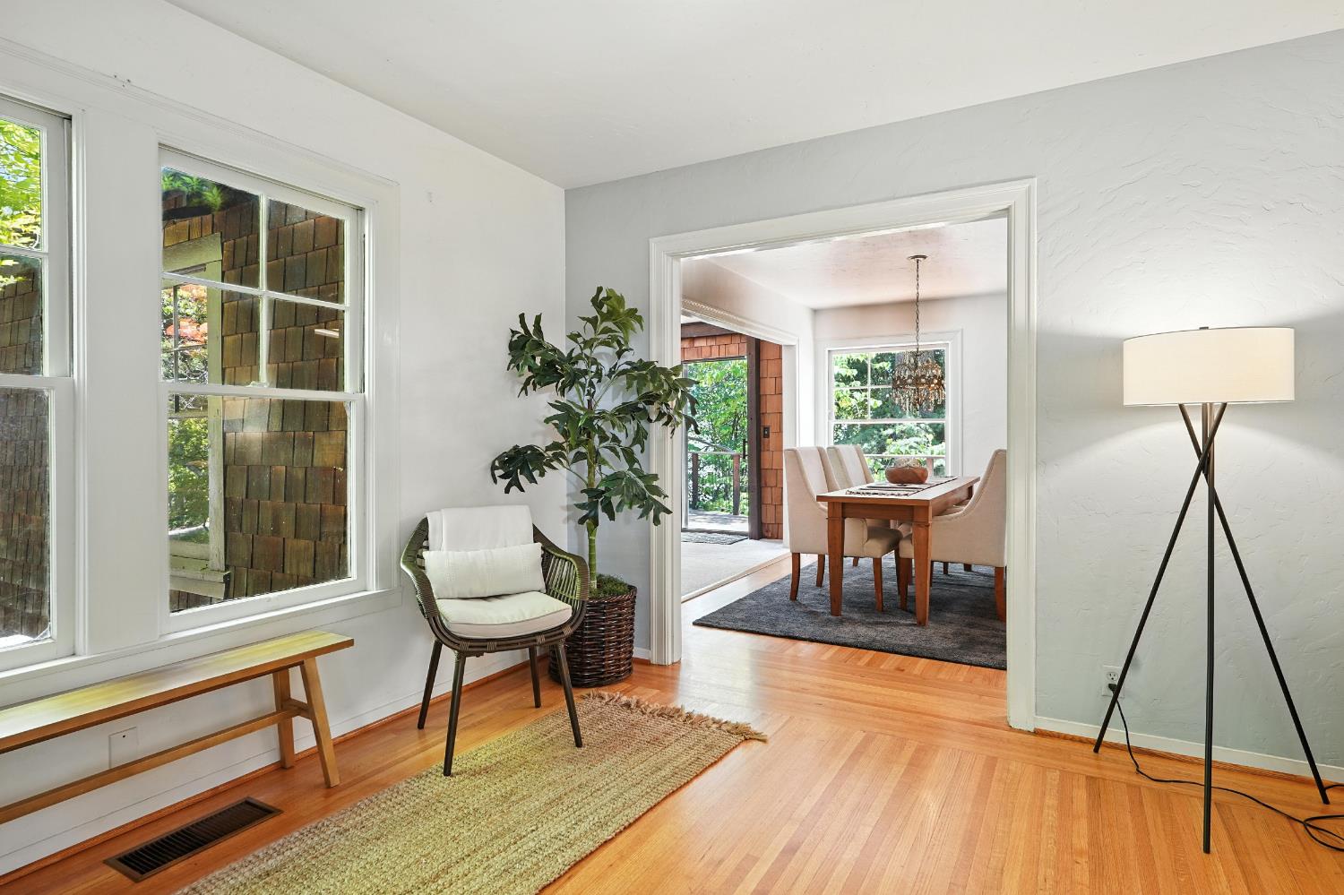 Detail Gallery Image 8 of 36 For 440 Foresthill Ave, Auburn,  CA 95603 - 3 Beds | 1 Baths