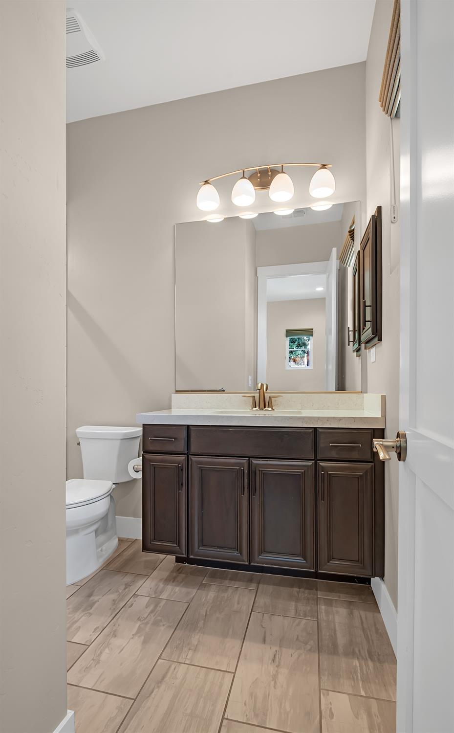 Detail Gallery Image 7 of 74 For 3421 Greenview Dr, El Dorado Hills,  CA 95762 - 5 Beds | 5/1 Baths