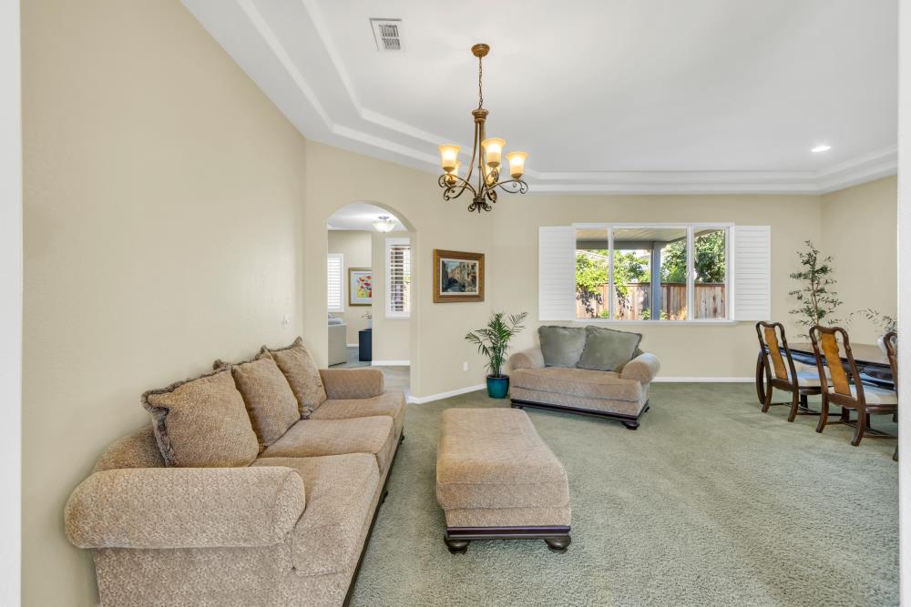 Detail Gallery Image 10 of 64 For 9688 Pasture Rose Ct, Elk Grove,  CA 95624 - 3 Beds | 2/1 Baths