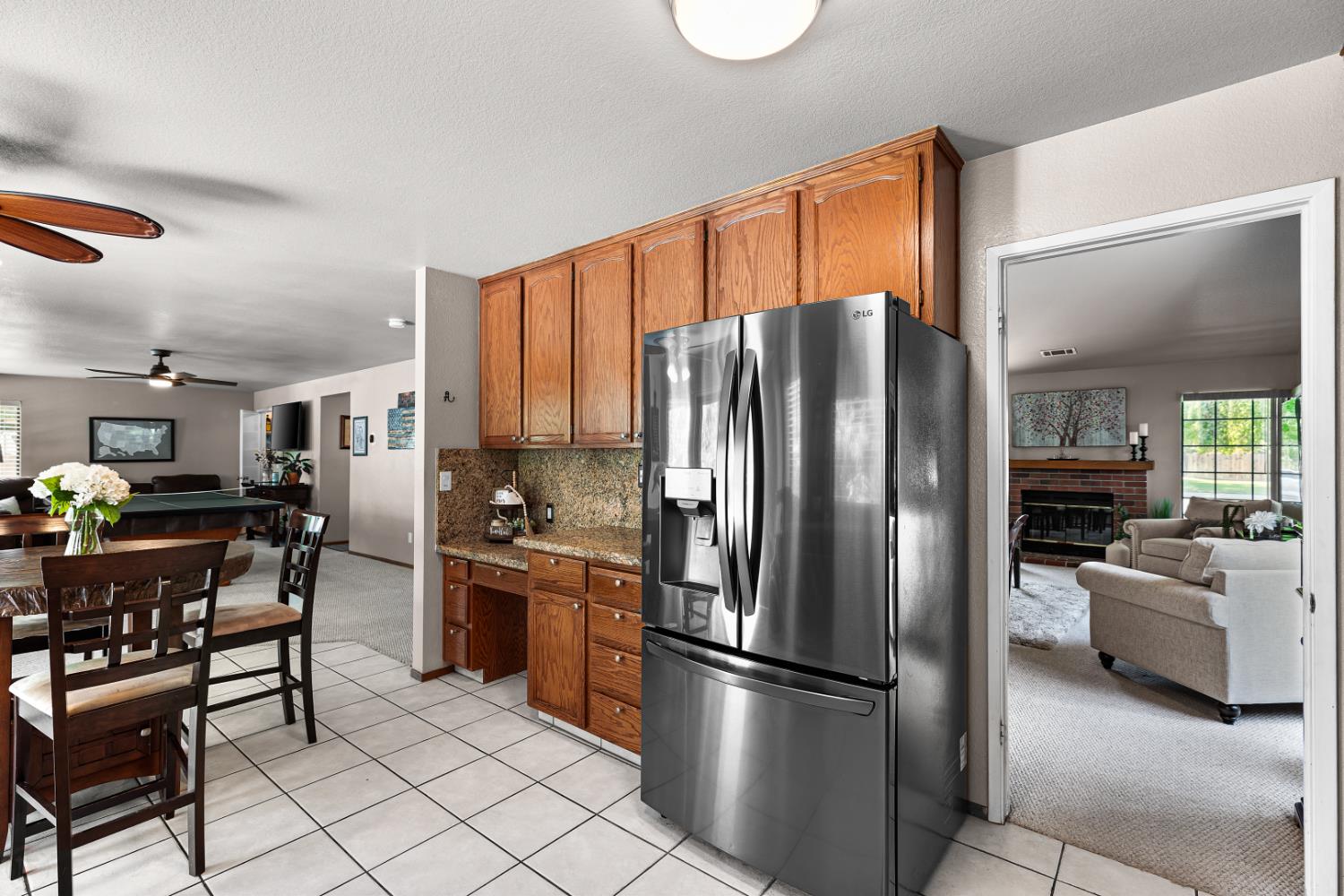 Detail Gallery Image 12 of 39 For 1551 Arnell Pl, Manteca,  CA 95337 - 3 Beds | 2/1 Baths