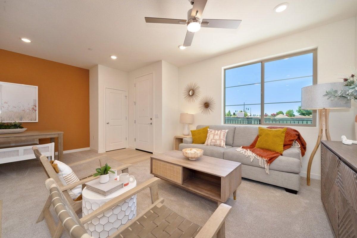 Detail Gallery Image 18 of 27 For 1828 Snowy White Pl #52,  Lincoln,  CA 95648 - 3 Beds | 2/1 Baths