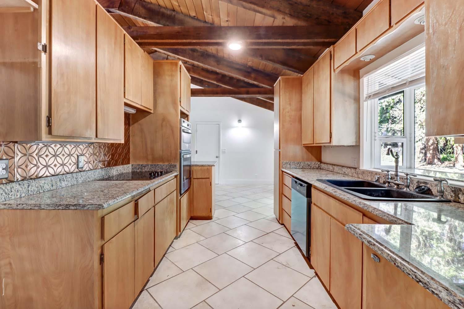 Detail Gallery Image 6 of 89 For 11118 Banner Lava Cap Rd, Nevada City,  CA 95959 - 3 Beds | 2 Baths