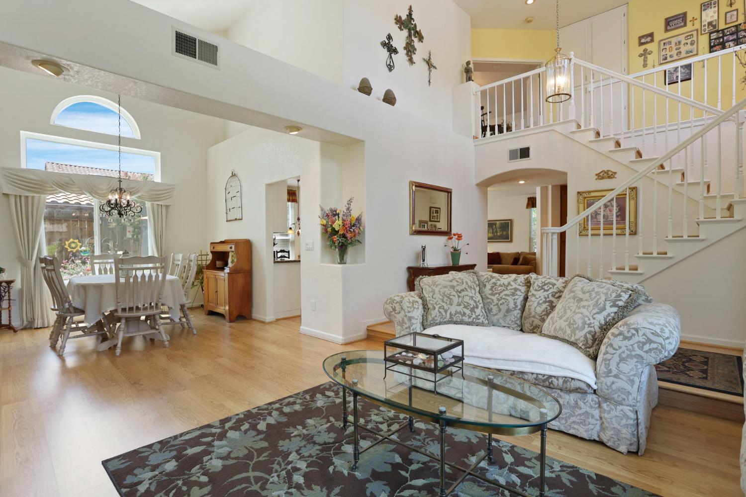 Detail Gallery Image 9 of 45 For 1145 Madera, Tracy,  CA 95377 - 4 Beds | 3 Baths