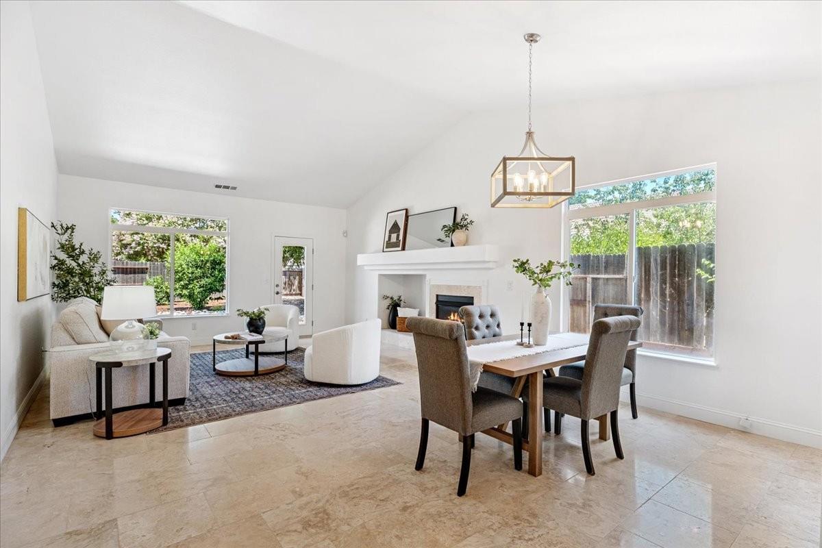 Detail Gallery Image 5 of 29 For 2358 1st St, Lincoln,  CA 95648 - 3 Beds | 2 Baths