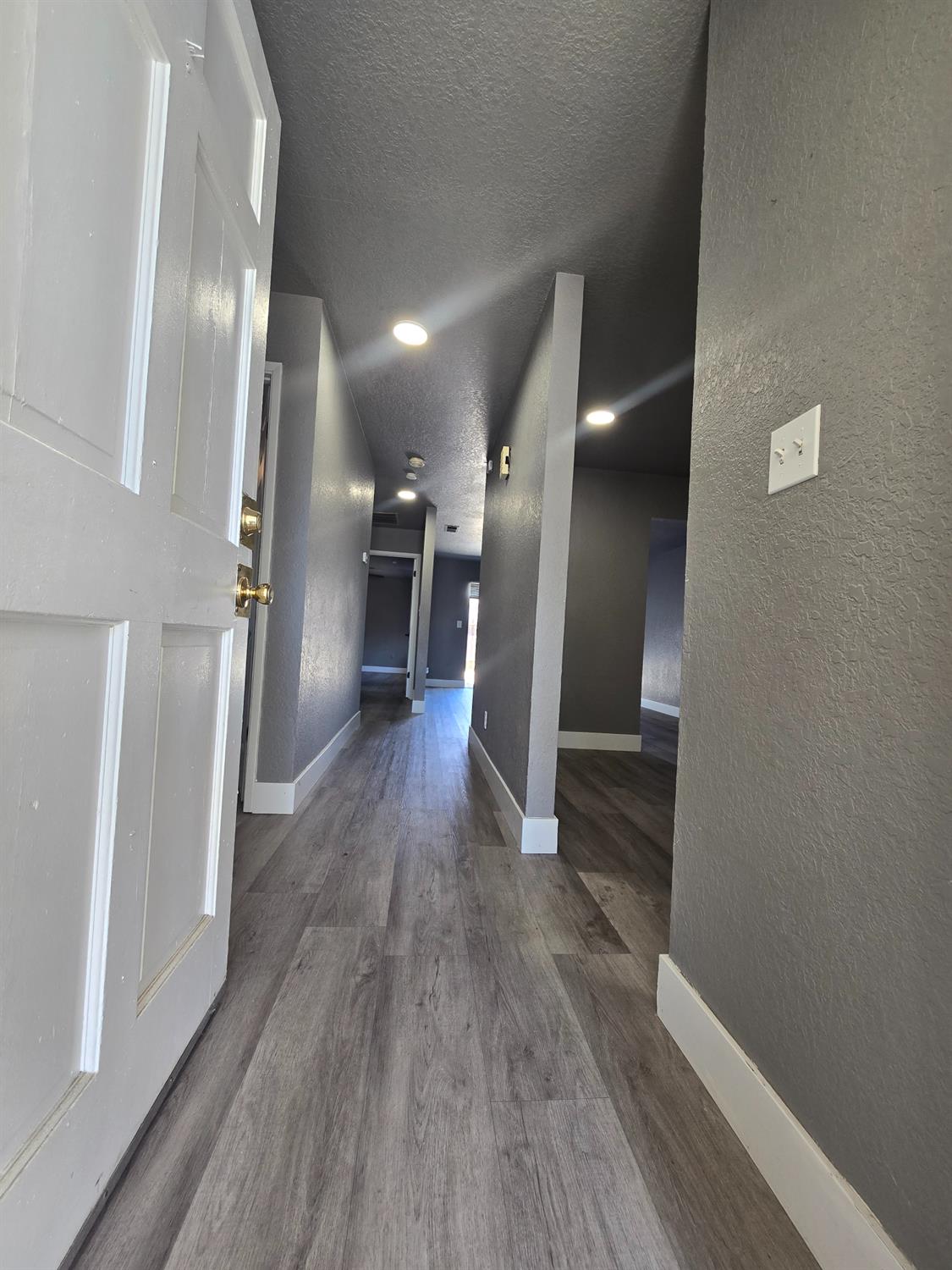 Detail Gallery Image 17 of 22 For 1957 Comstock Dr, Stockton,  CA 95209 - – Beds | – Baths