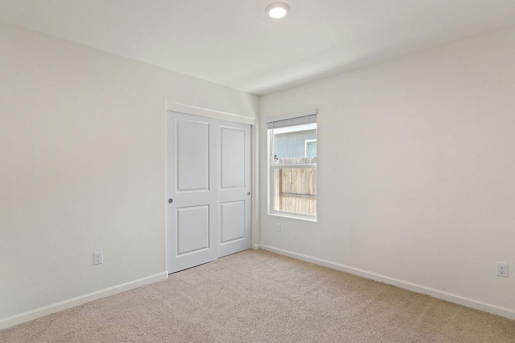 Detail Gallery Image 20 of 37 For 12084 Royal Ct, Waterford,  CA 95386 - 4 Beds | 2 Baths
