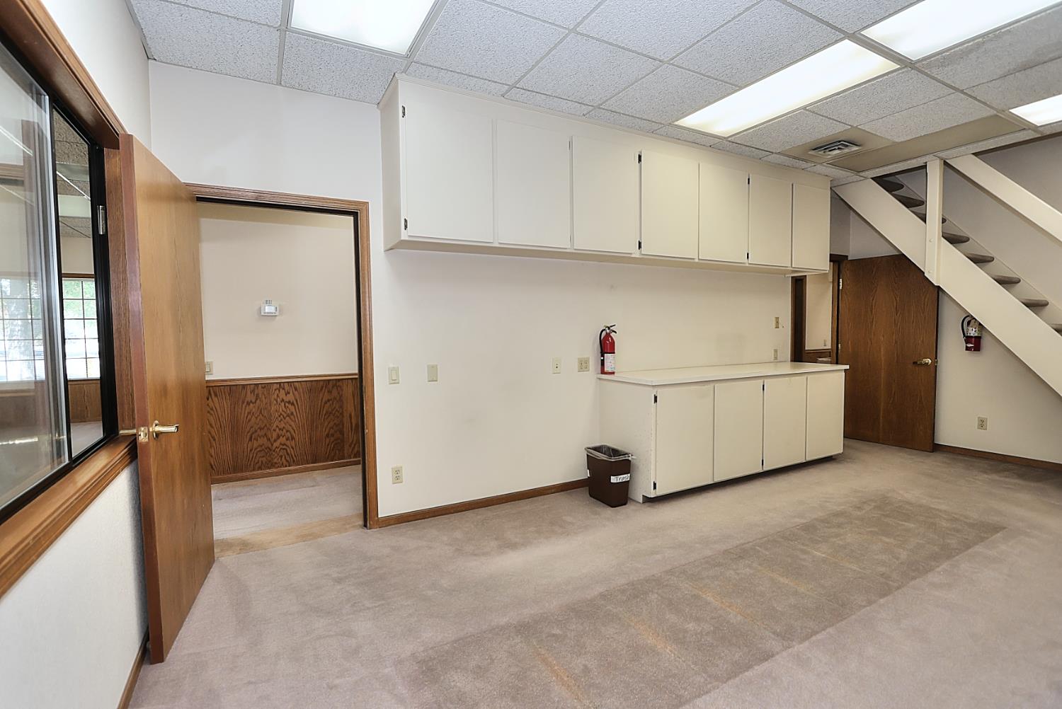 Detail Gallery Image 15 of 51 For 1601 Executive Ct, Sacramento,  CA 95864 - – Beds | – Baths