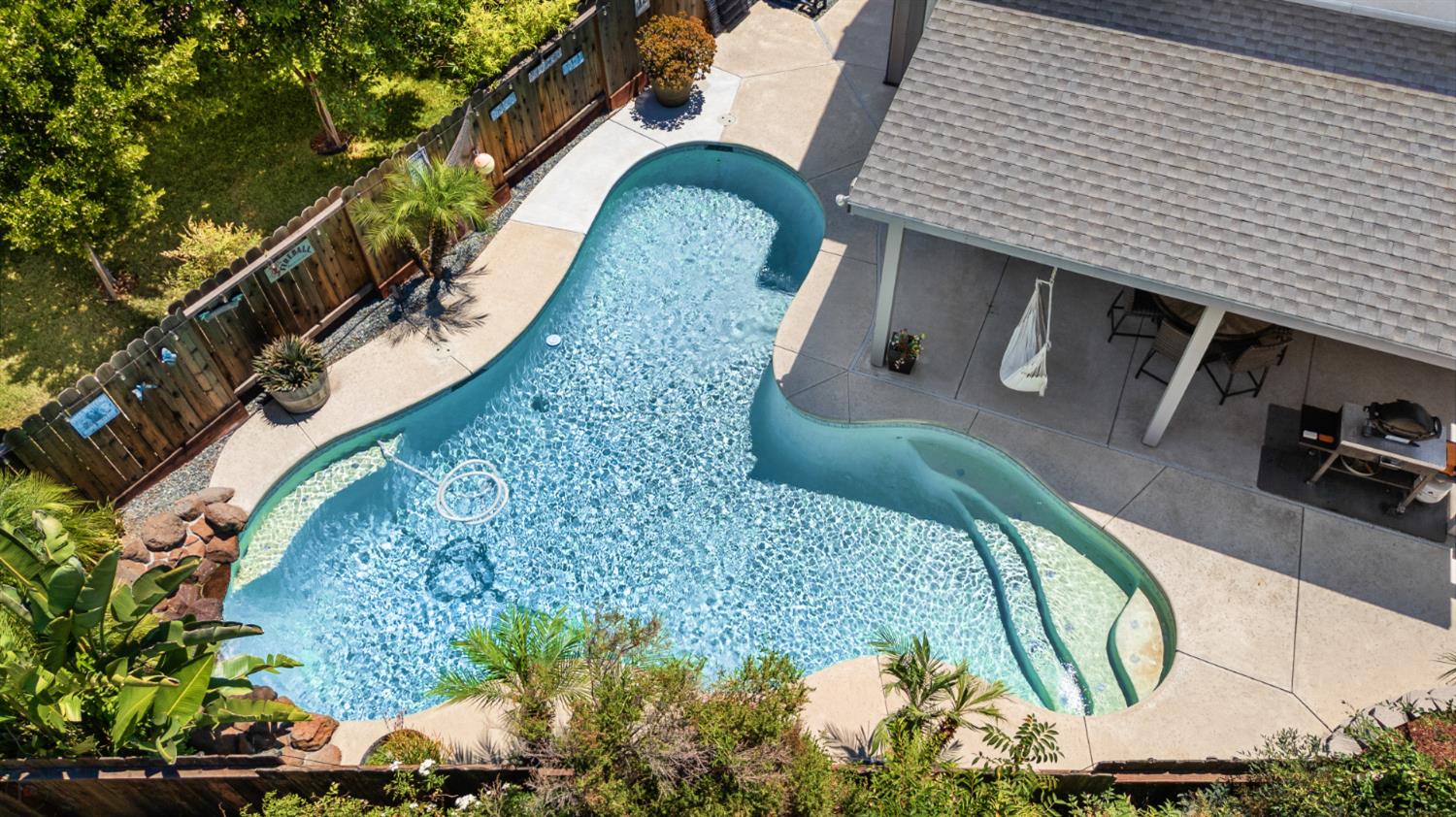 Detail Gallery Image 34 of 39 For 1551 Arnell Pl, Manteca,  CA 95337 - 3 Beds | 2/1 Baths