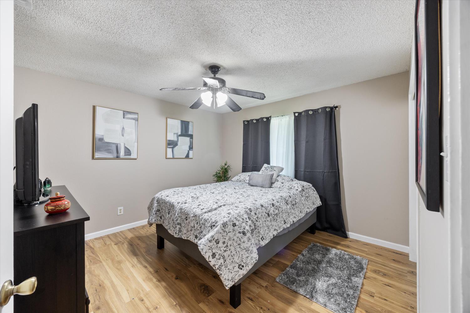 Detail Gallery Image 14 of 39 For 2326 Ramon Dr, Sacramento,  CA 95825 - – Beds | – Baths