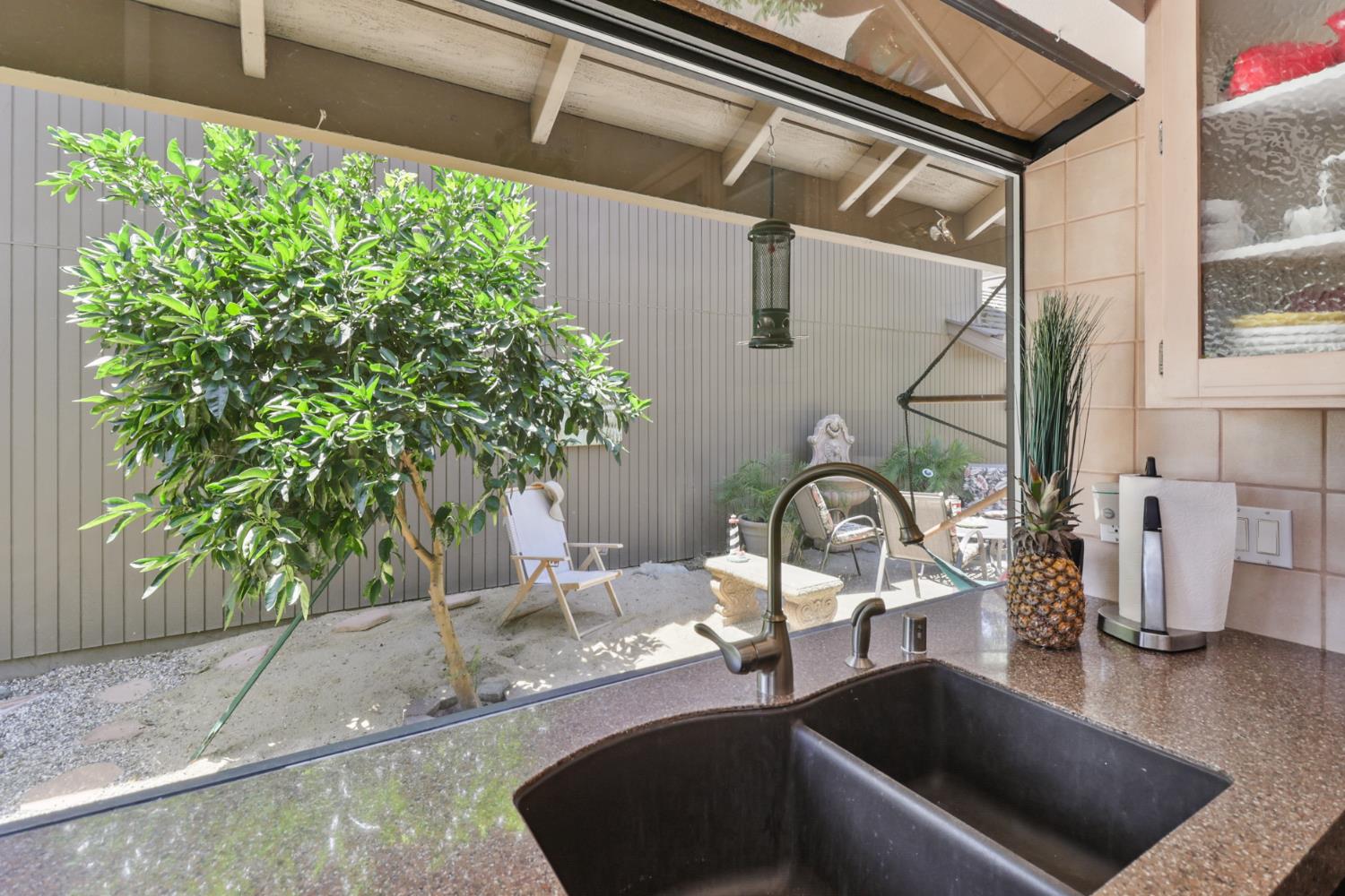 Detail Gallery Image 21 of 99 For 1911 Discovery Village Ln, Gold River,  CA 95670 - 2 Beds | 2 Baths