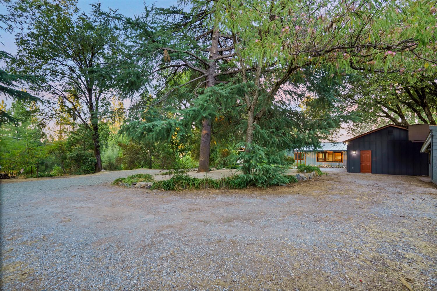 Detail Gallery Image 40 of 43 For 24200 Grand View Ave, Colfax,  CA 95713 - 3 Beds | 2 Baths